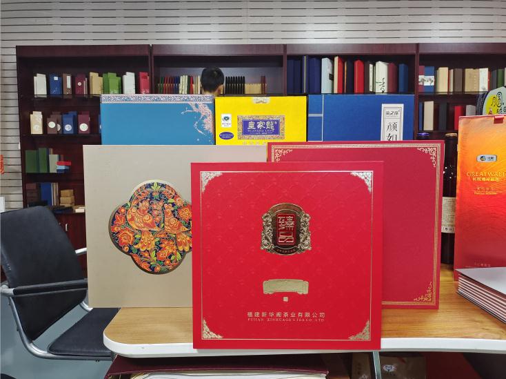 酒類包裝盒(hé)常用的包裝樣式(shi)有哪些？如何酒盒(hé)設計？