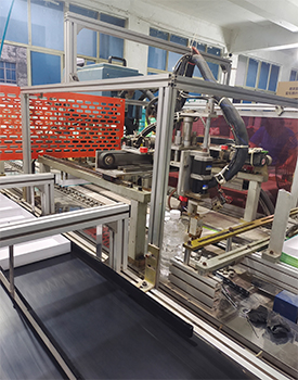 自(zi)動組裝成型(xing)機